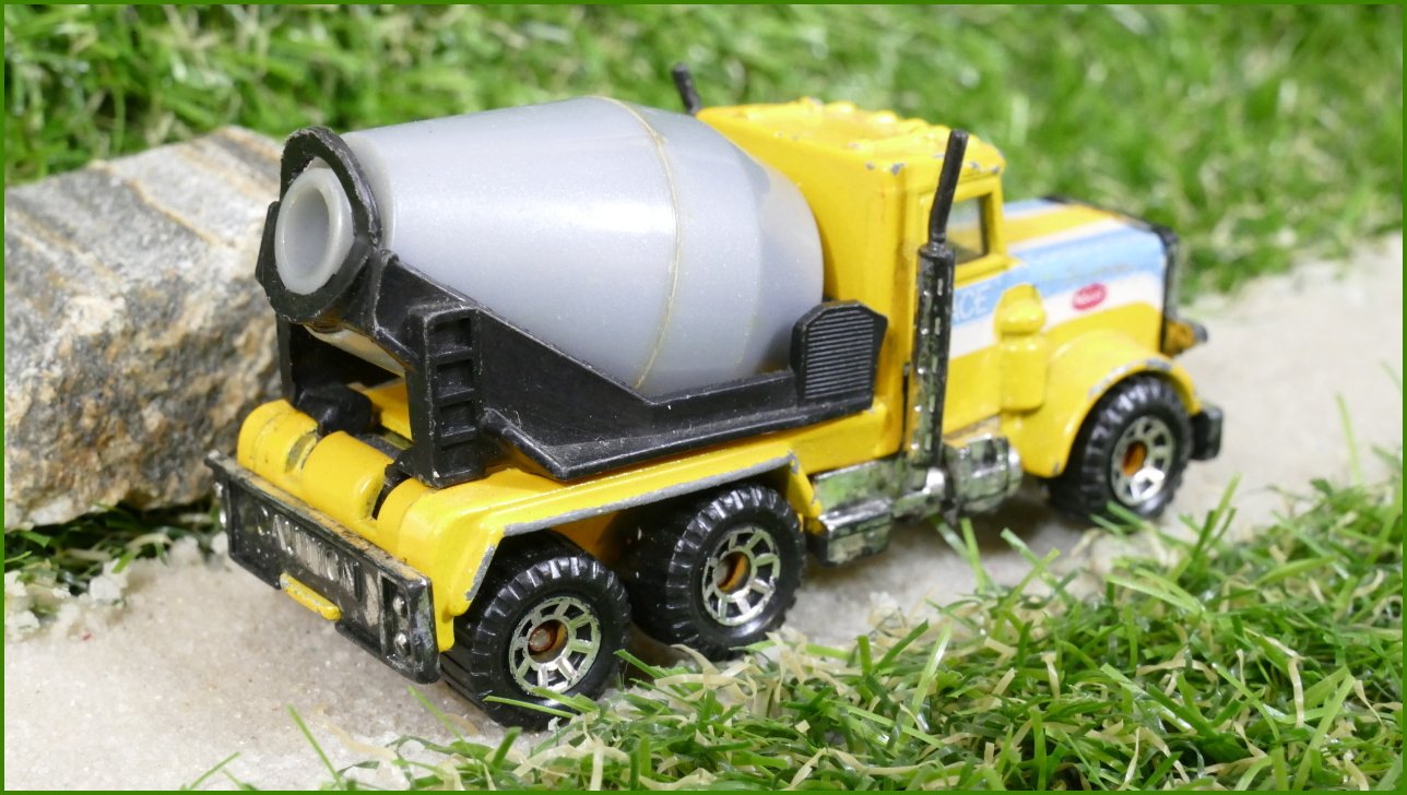 Matchbox Autíčko Angličák (Macau) Peterbilt