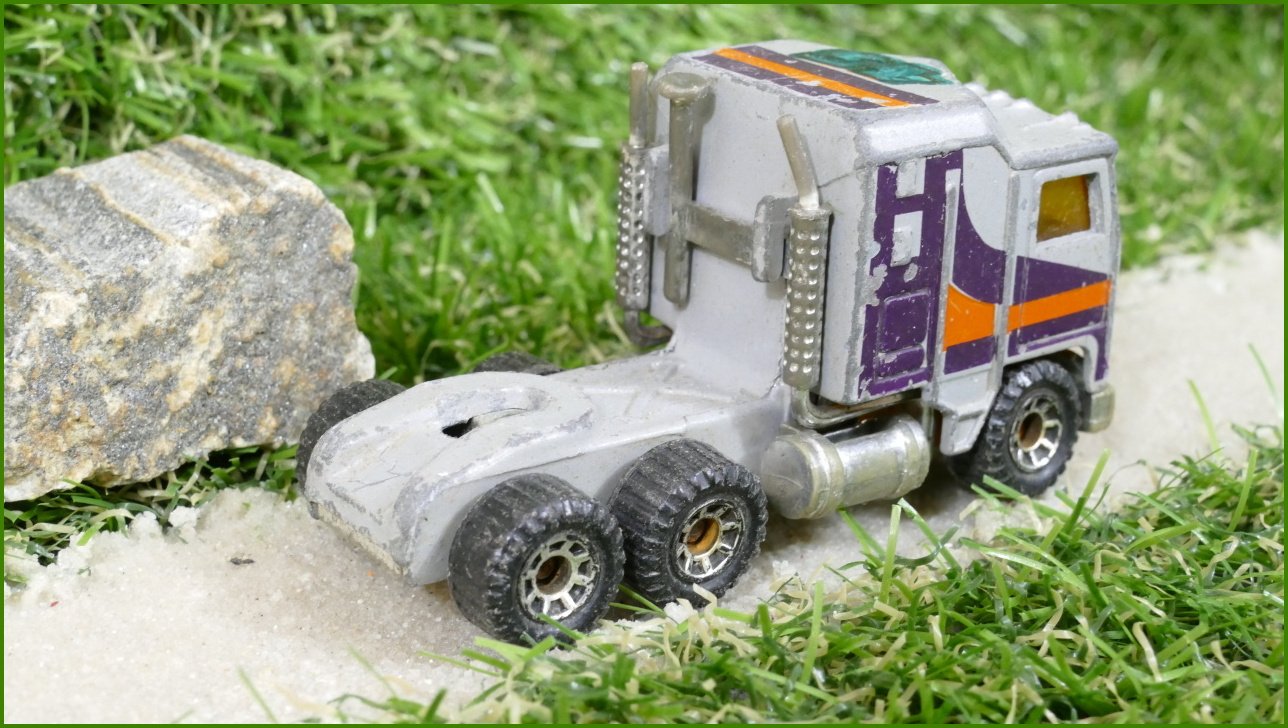 Matchbox Autíčko Angličák (Macau) Kenworth - vada masky