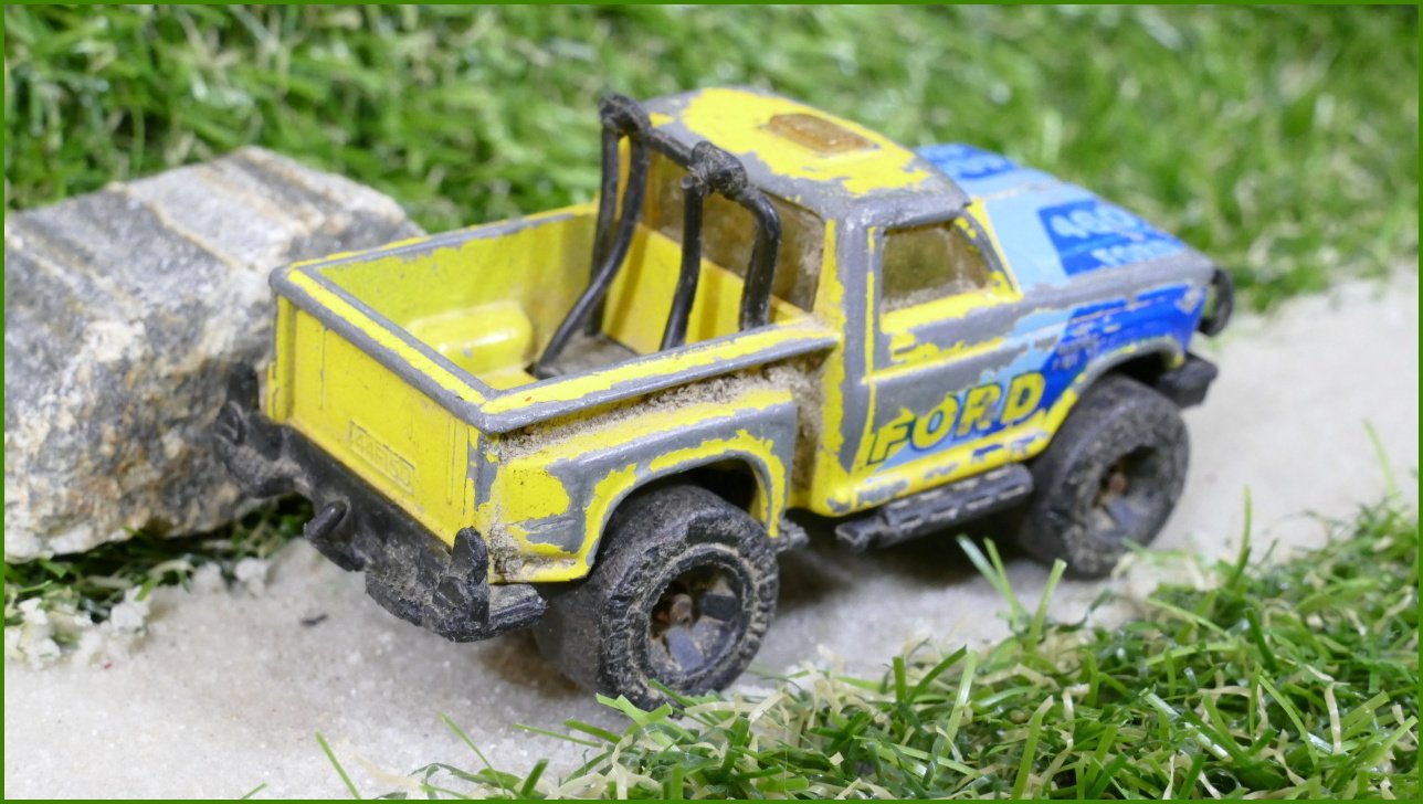 Matchbox Autíčko Angličák (Macau) Flareside Pick-Up