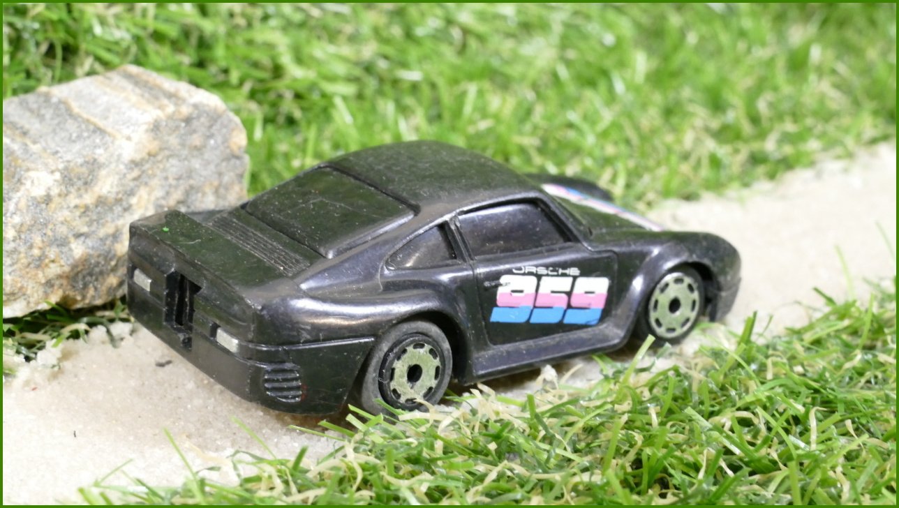 Matchbox Autíčko Angličák Porsche - chybí klíč na odpalování