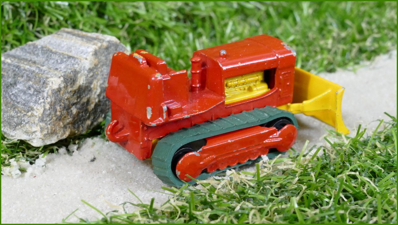 Model Autíčka Matchbox Lesney No.16 - Case Tractor