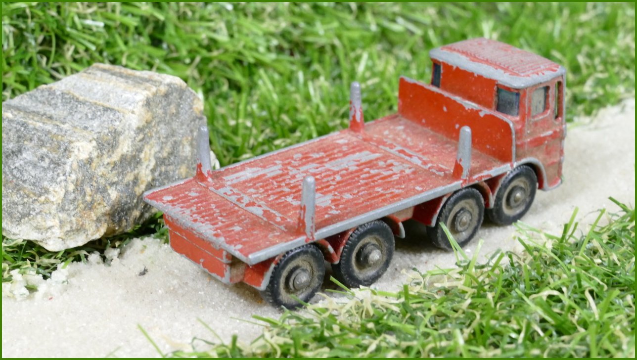 Model Autíčka Matchbox Lesney No.10 - Ergomatic Cab Pipe Truck