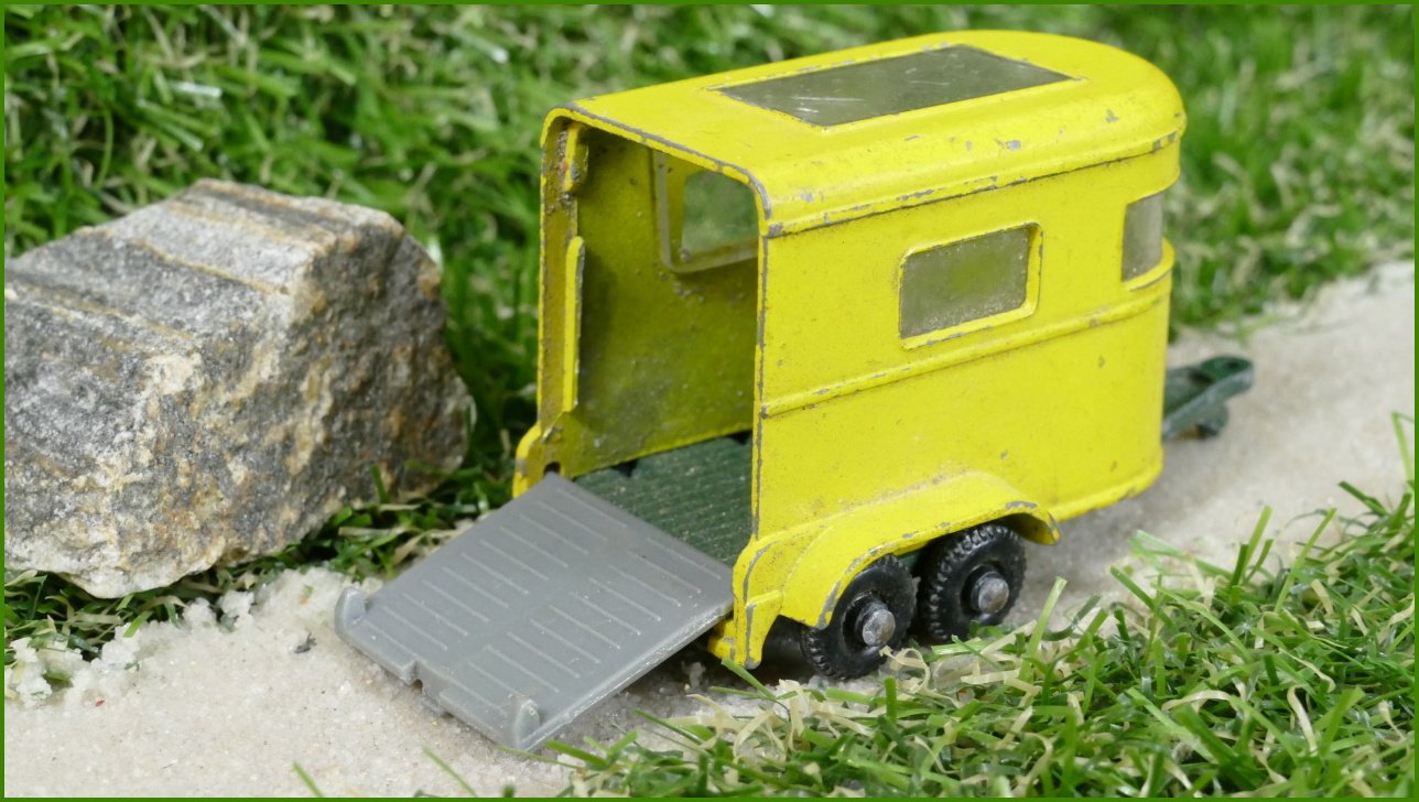 Model Autíčka Matchbox Lesney No.43 - Pony Trailer