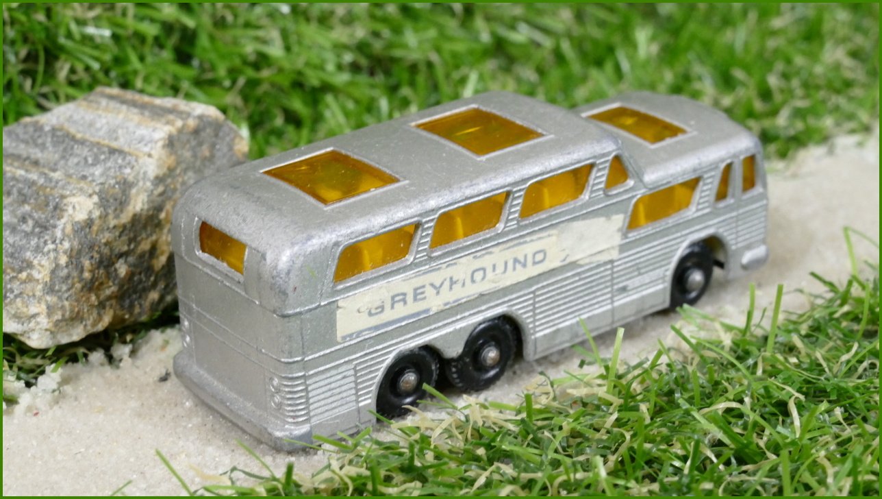 Model Autíčka Matchbox Lesney No.66 - Coach