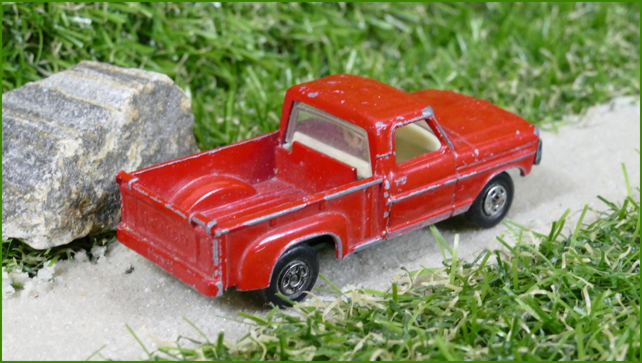 Model Autíčka Matchbox Lesney No.6 - Ford Pick-Up - vada masky
