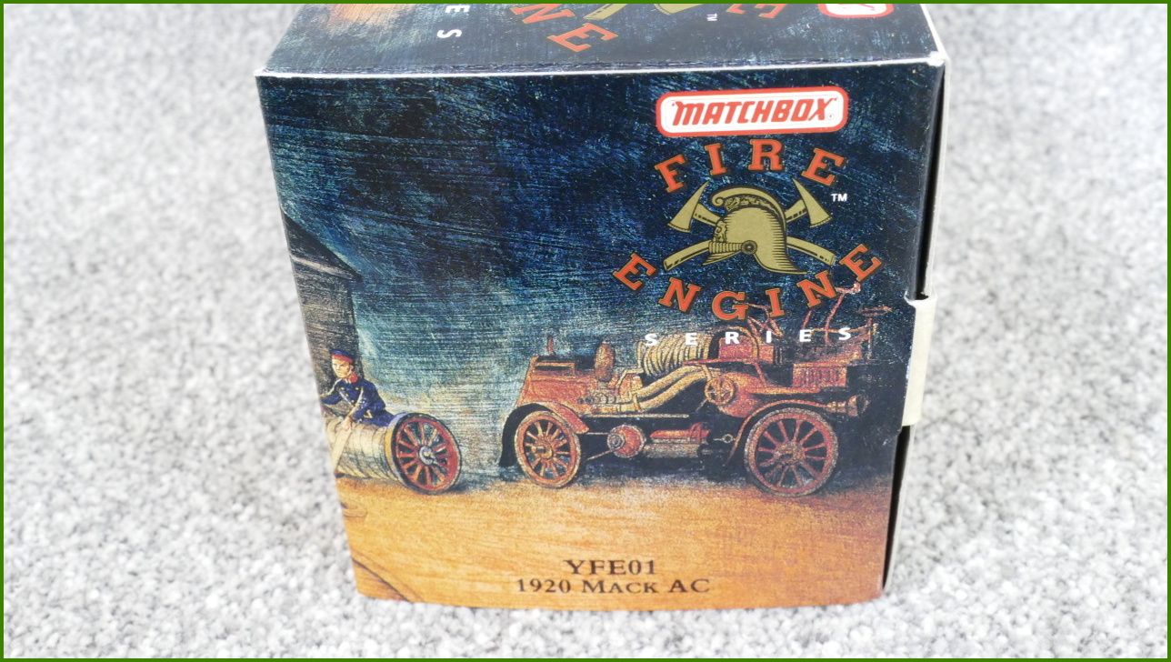 Matchbox Autíčko s Krabičkou YFE01 - 1920 Mack AC