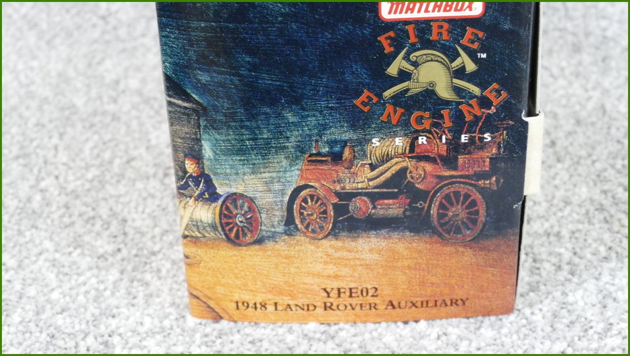Matchbox Autíčko s Krabičkou YFE02 - 1948 Land Rover Auxiliary