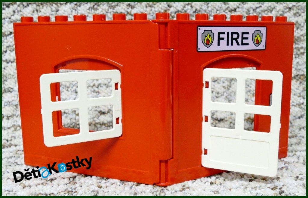 Lego® Duplo® Stěna Hasičské Stanice s Dveřmi a Oknem Červená