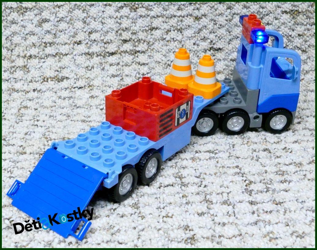 Lego® Duplo® Tahač Modrý s Návěsem a Majáčkem