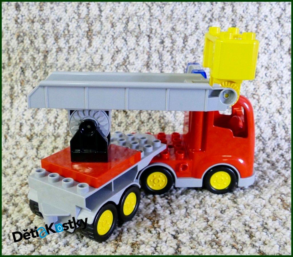 Lego® Duplo® Hasičské Auto s Návěsem, Žebříkem a Obyčejným Majáčkem