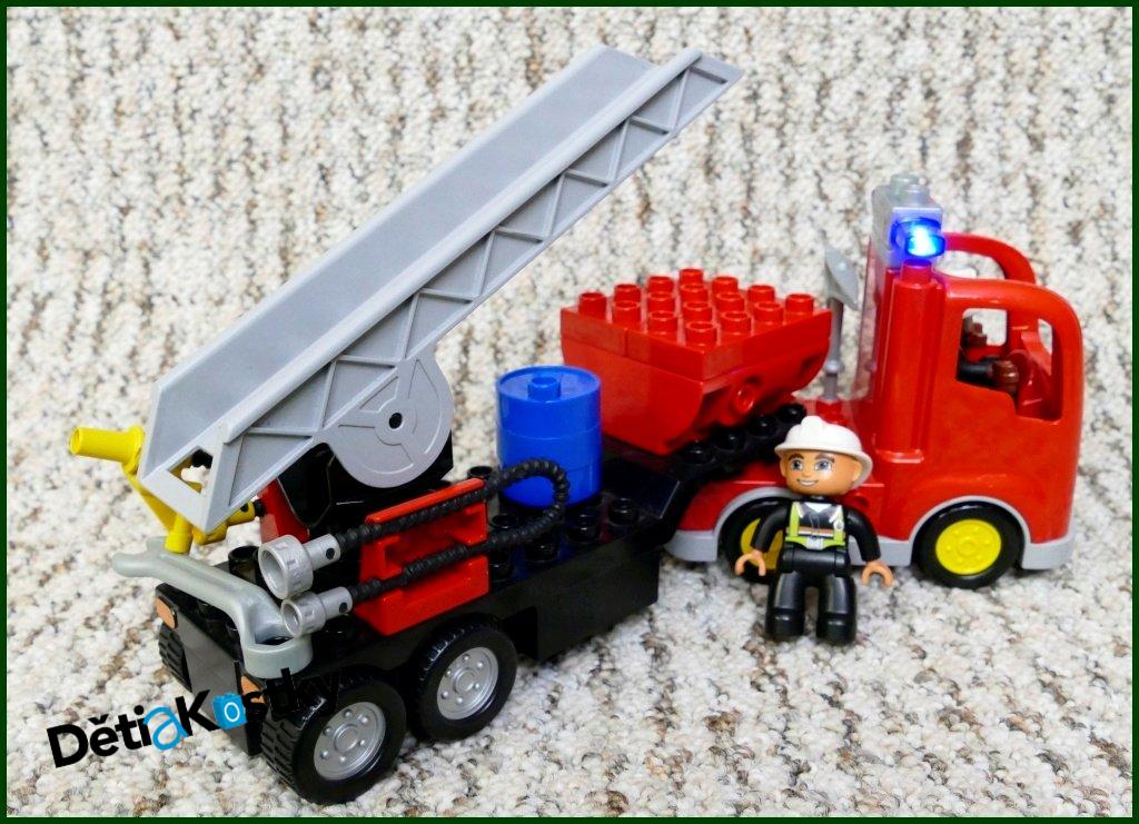Lego® Duplo® Hasičské Auto s Návěsem, Žebříkem a Majáčkem