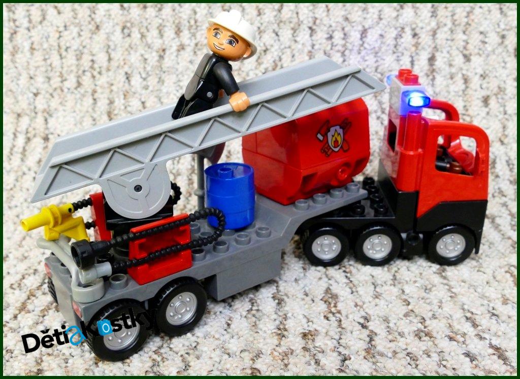Lego® Duplo® Hasičské Auto Černý Tahač s Návěsem