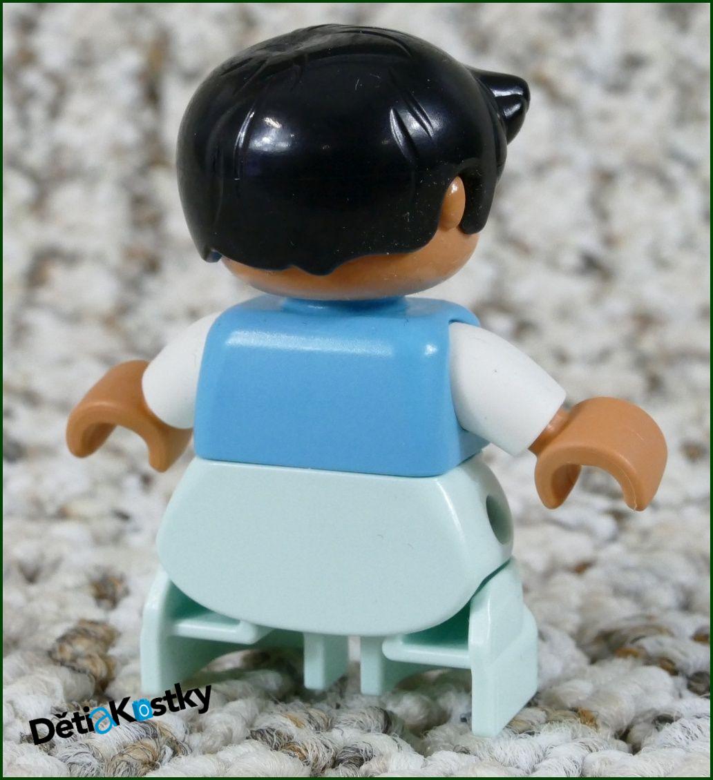 Lego® Duplo® Figurka Dítě v Modré Bundě s Písmenem A