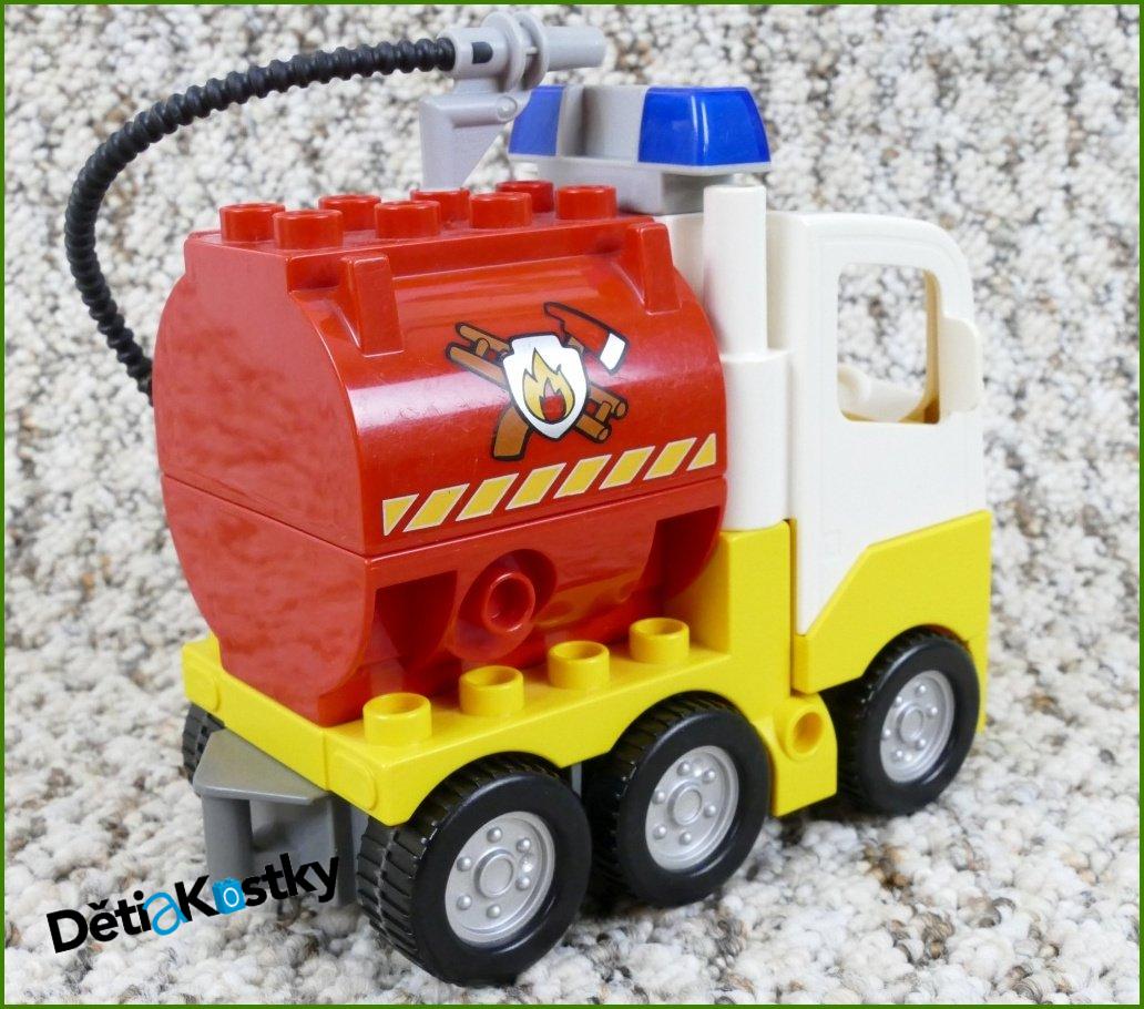 Lego® Duplo® Letištní Tahač s Červenou Cisternou