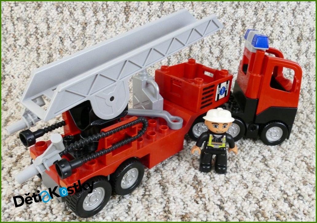Lego® Duplo® Hasičské Auto s Návěsem, Žebříkem a Majáčkem
