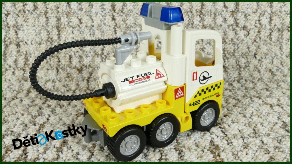 Lego® Duplo® Letištní Tahač s Cisternou