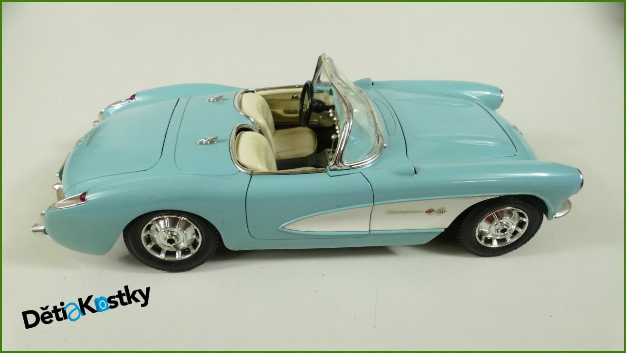 Kovový Model Bburago 1:18 - Chevrolet Corvette - (1957) - Viz Popis