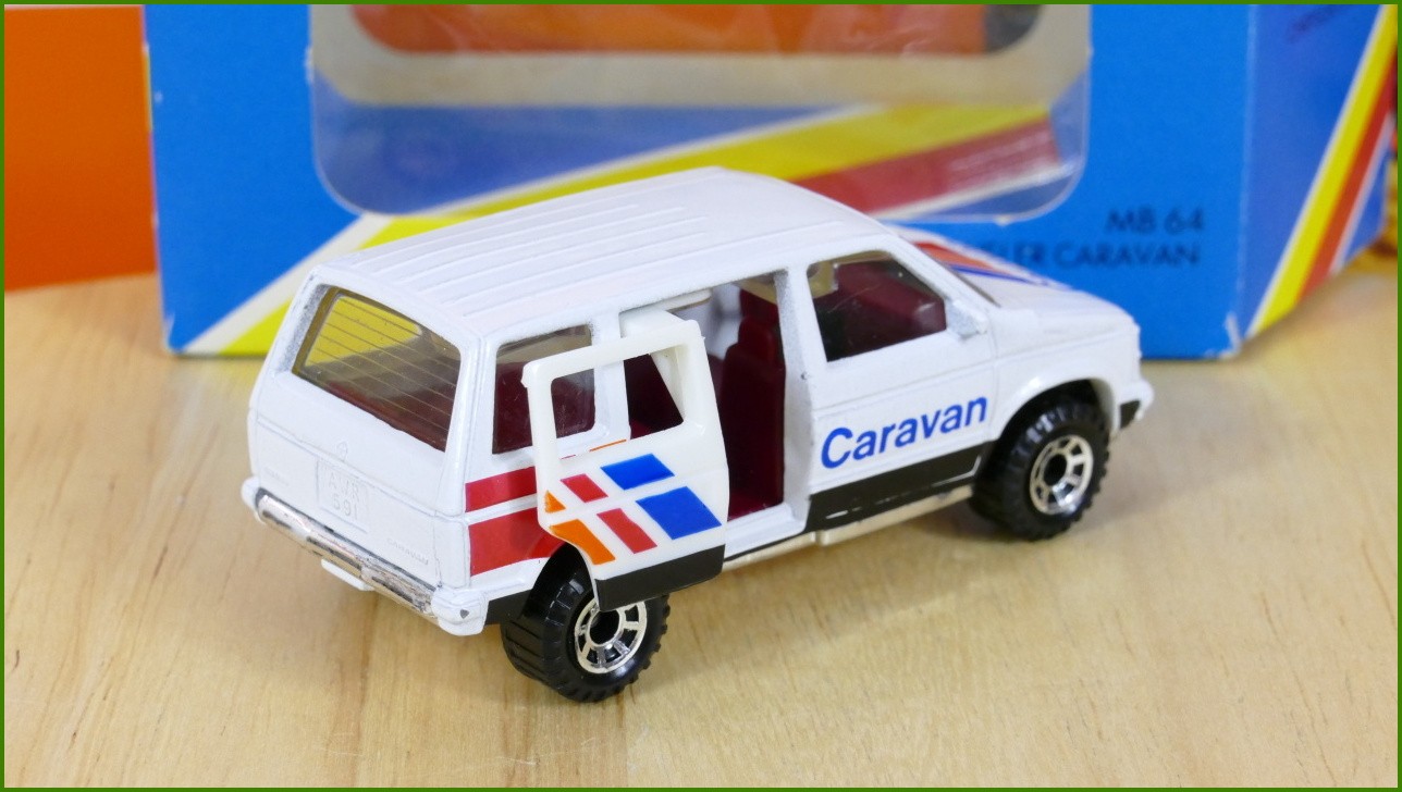 Angličák Autíčko Matchbox MB 64 - Chrysler Caravan