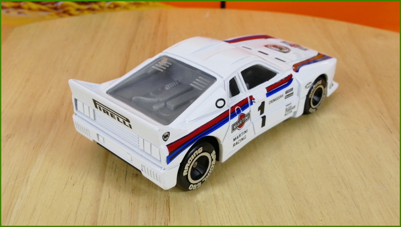 Angličák Autíčko Matchbox Specials SP6 - Martini Lancia Rally