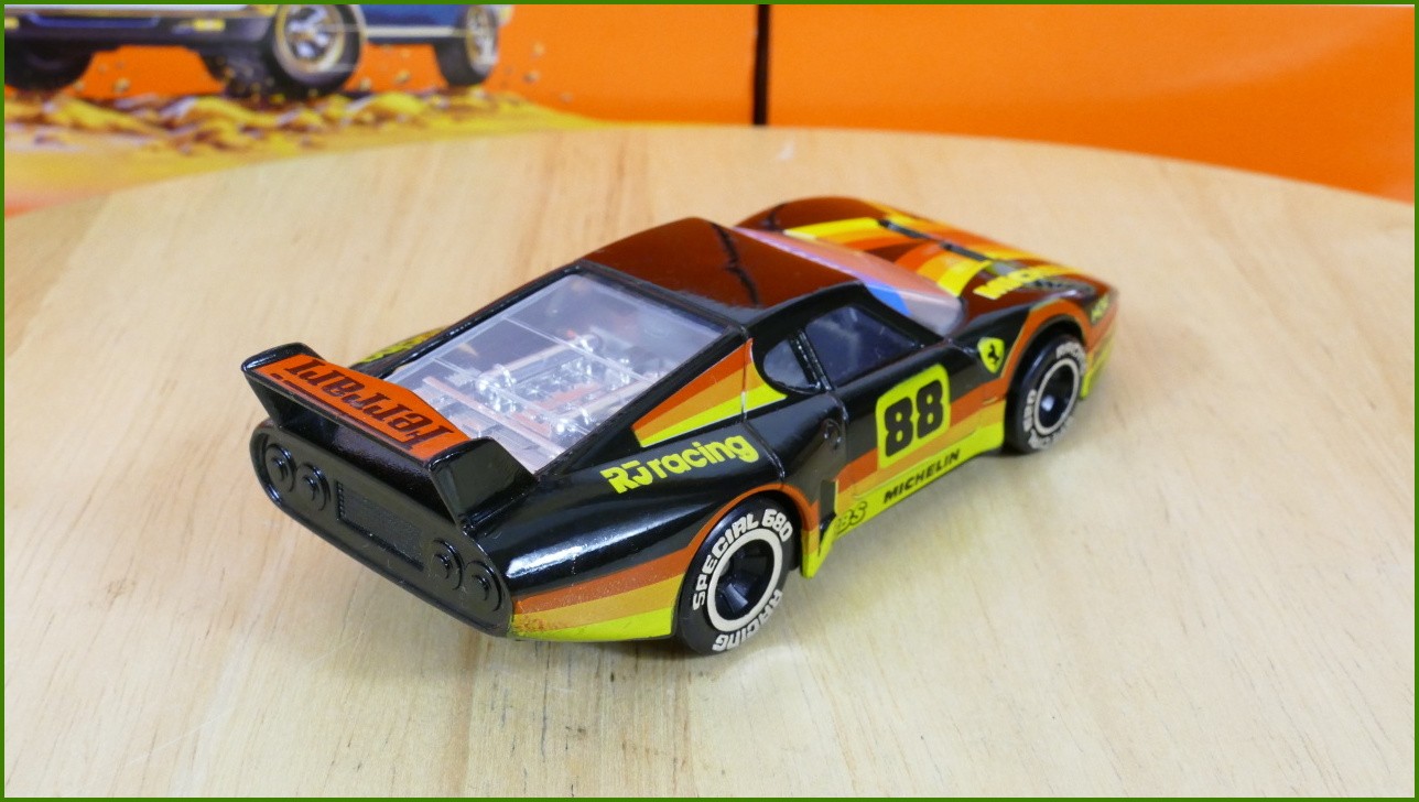 Angličák Autíčko Matchbox Specials SP4 - Ferrari 512 BB