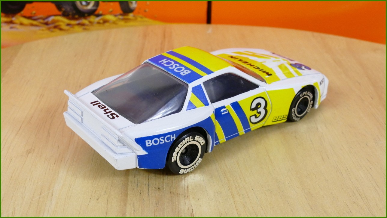 Angličák Autíčko Matchbox Specials SP12 - Chevrolet Camaro