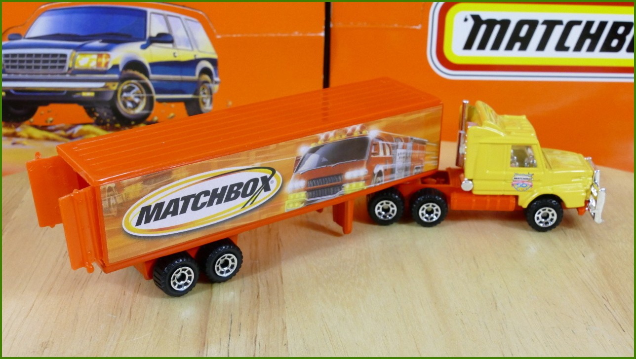 Model Matchbox Convoy Scania T142 - Matchbox Trailer