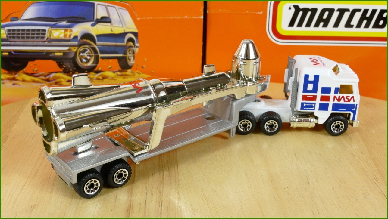 Model Matchbox Convoy Kenworth - Nasa Rocket Trailer