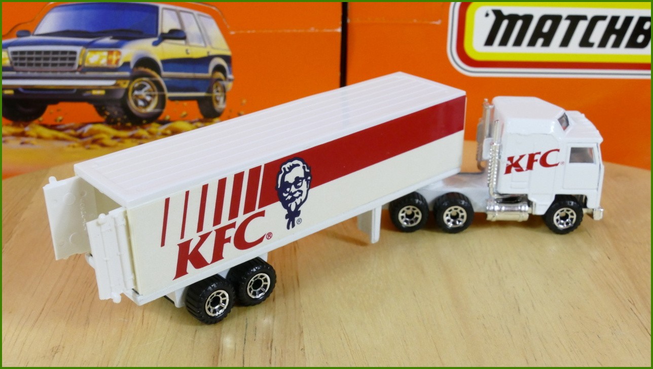 Model Matchbox Convoy Kenworth - KFC Trailer