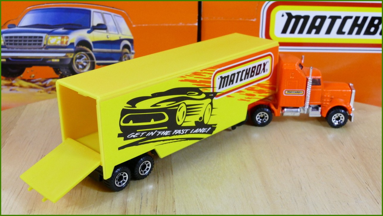 Model Matchbox Convoy Kenworth Aerodyne - Matchbox Trailer