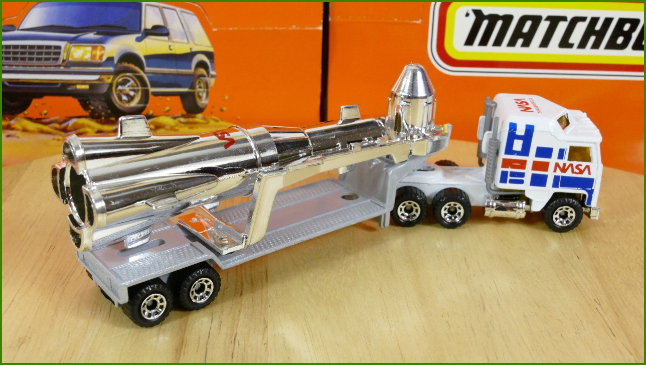 Model Matchbox Convoy CY-2 - Kenworth - Nasa Rocket Trailer