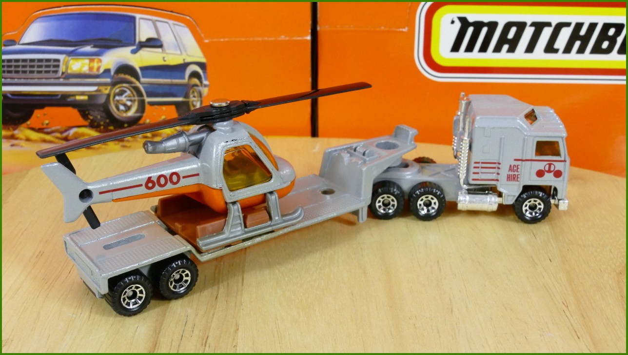 Model Matchbox Convoy CY 11 - Kenworth - Helicopter Trailer