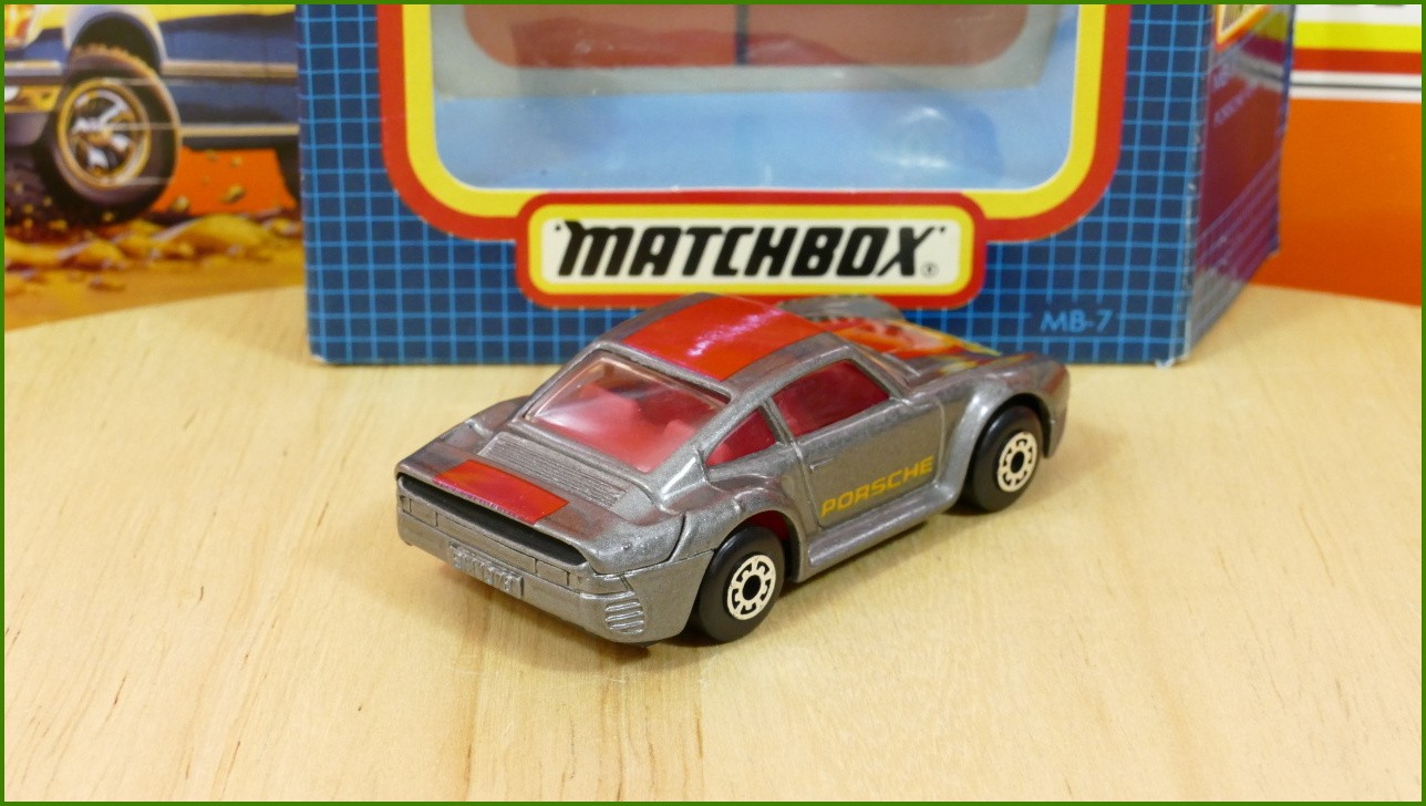Matchbox Model MB-7 - Porsche 959