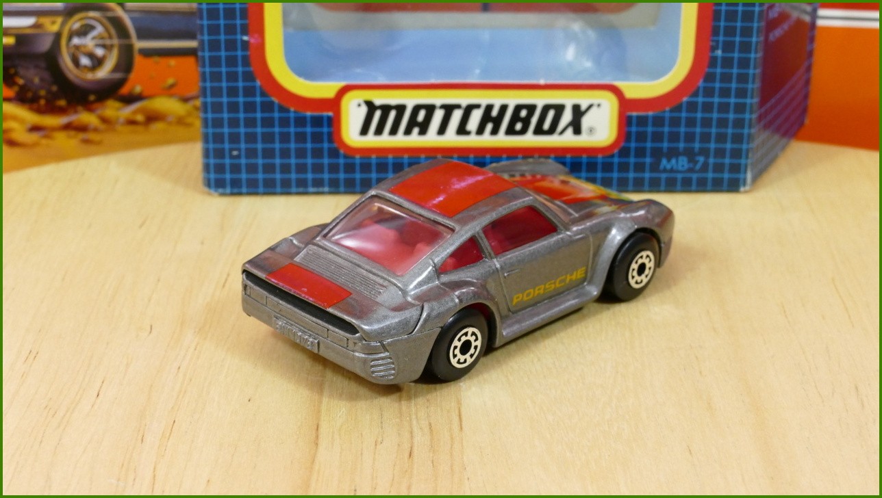 Matchbox Model MB-7 - Porsche 959