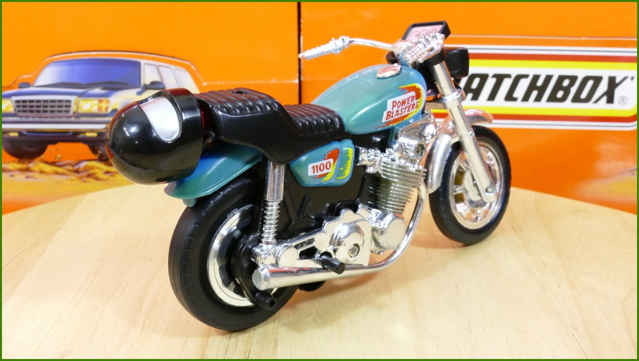 Matchbox Action Power Blasters Motorka