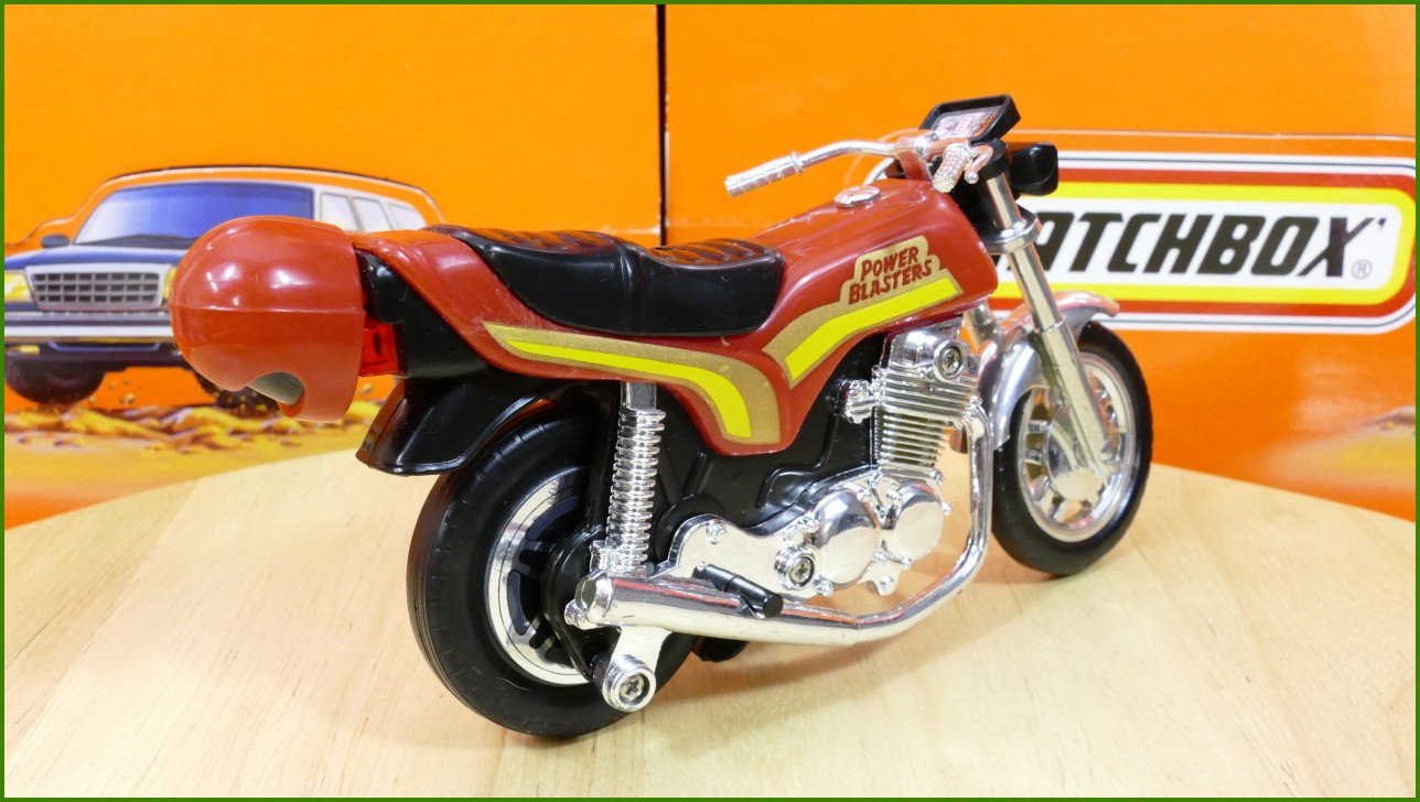 Matchbox Action Power Blasters Motorka