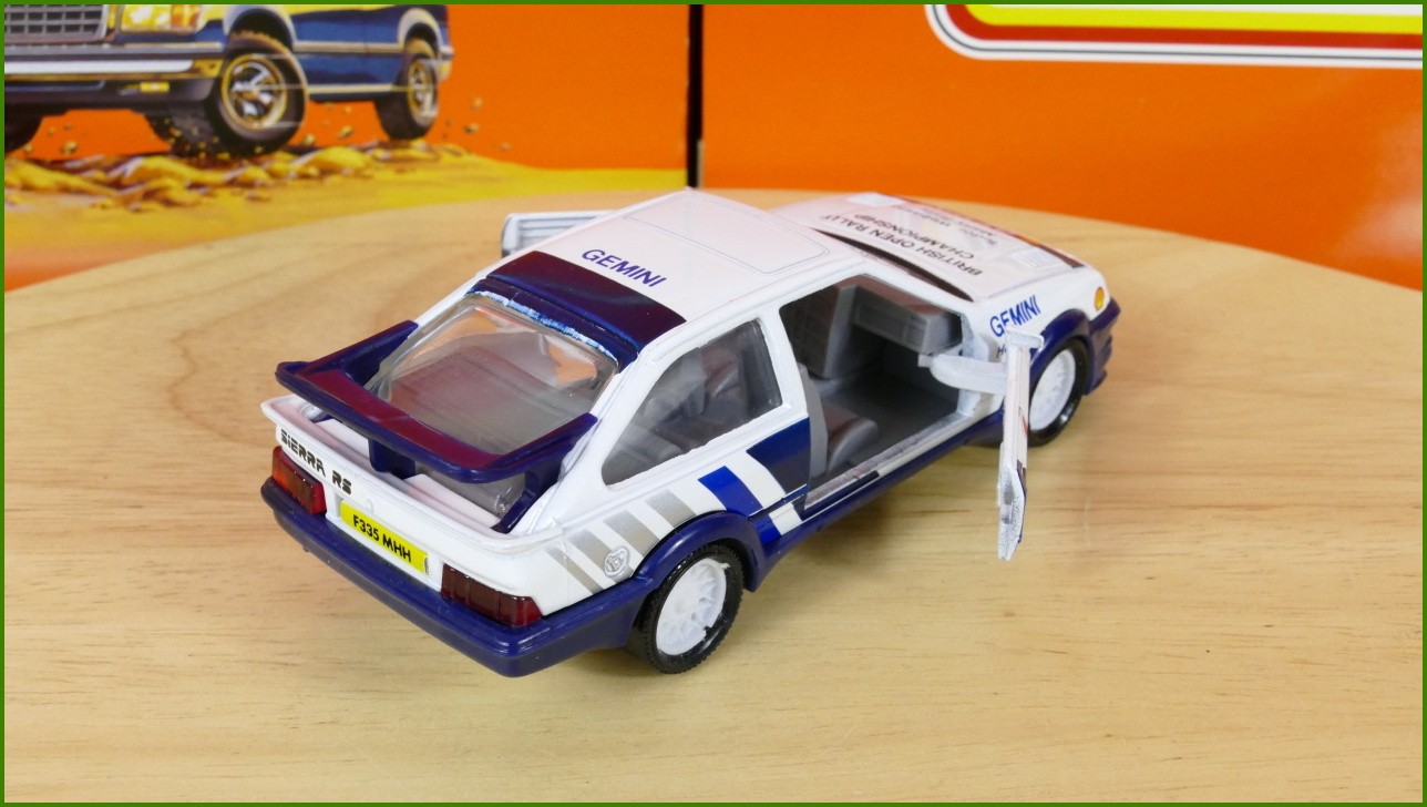 Model Autíčka Matchbox Superkings - K 162 - Sierra RS 500 Cosworth