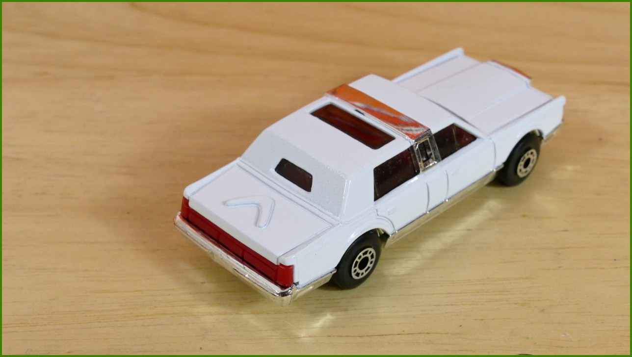 Angličák Matchbox MB-24 - Lincoln Town Car