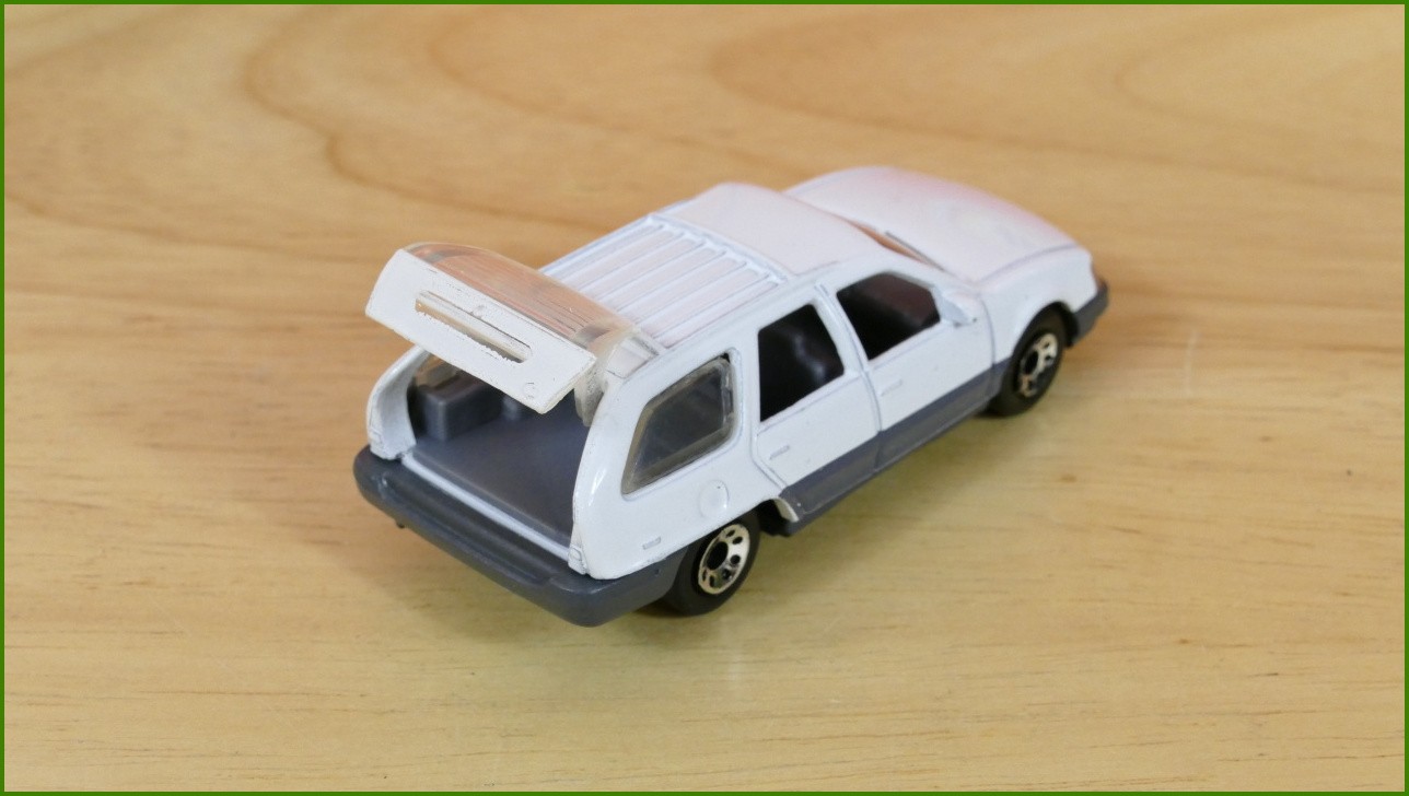Autíčko Angličák Matchbox MB-33 - Mercury Sable