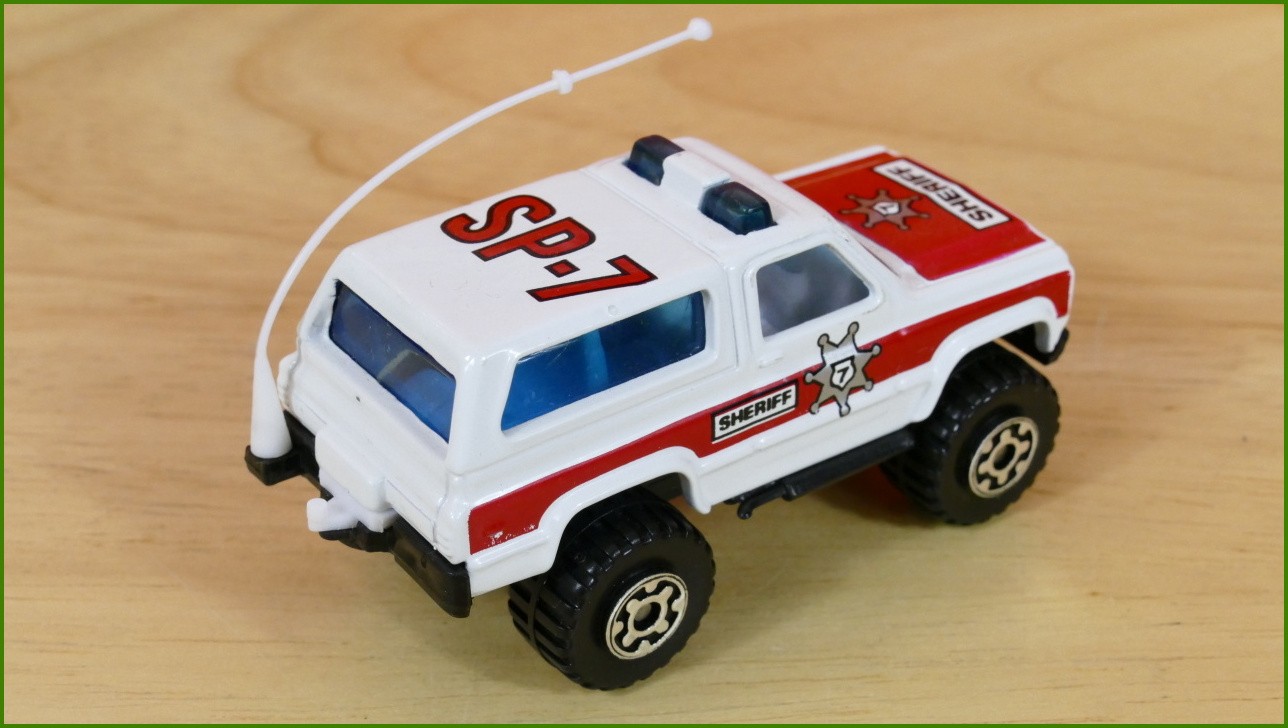 Autíčko Angličák Matchbox MB-35 - 4x4 Chevy Blazer II - Prasklinka Plastového Obalu