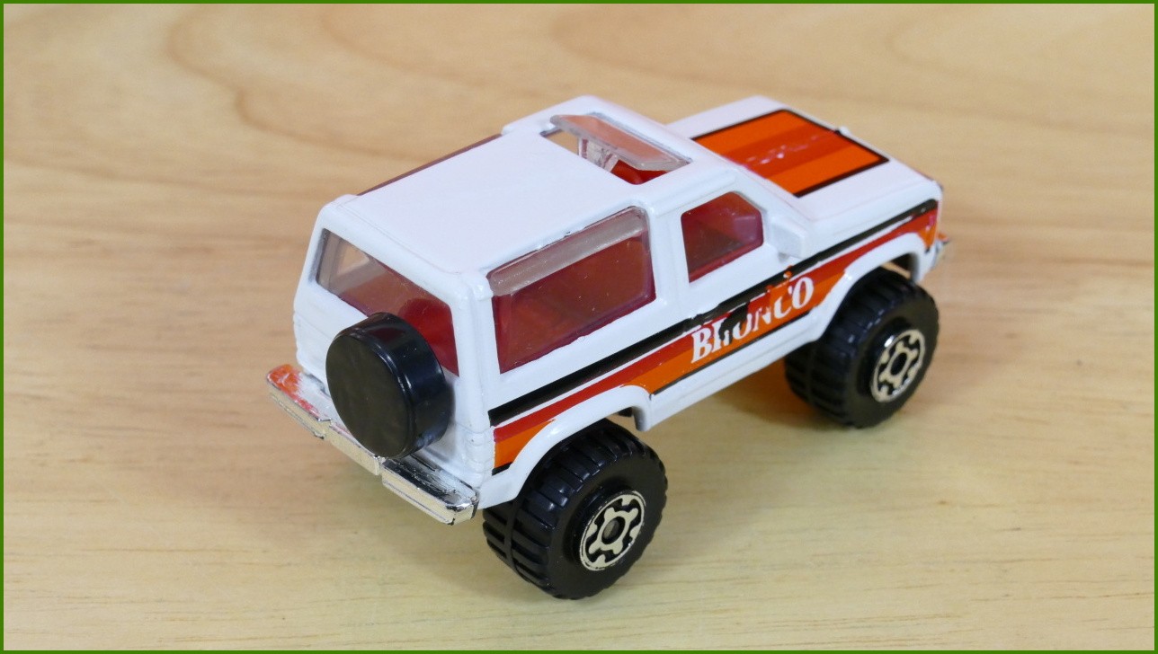 Autíčko Angličák Matchbox MB-35 - Ford Bronco II