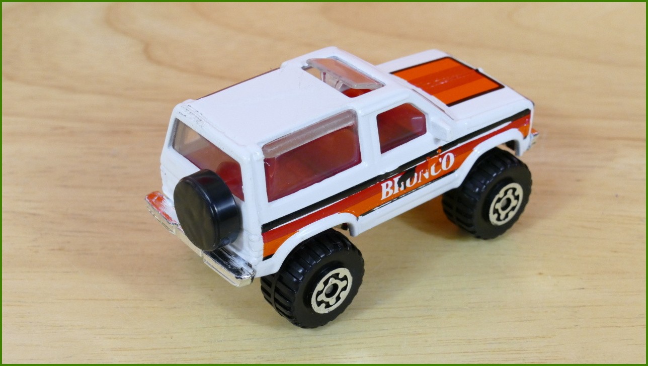 Autíčko Angličák Matchbox MB-35 - Ford Bronco II
