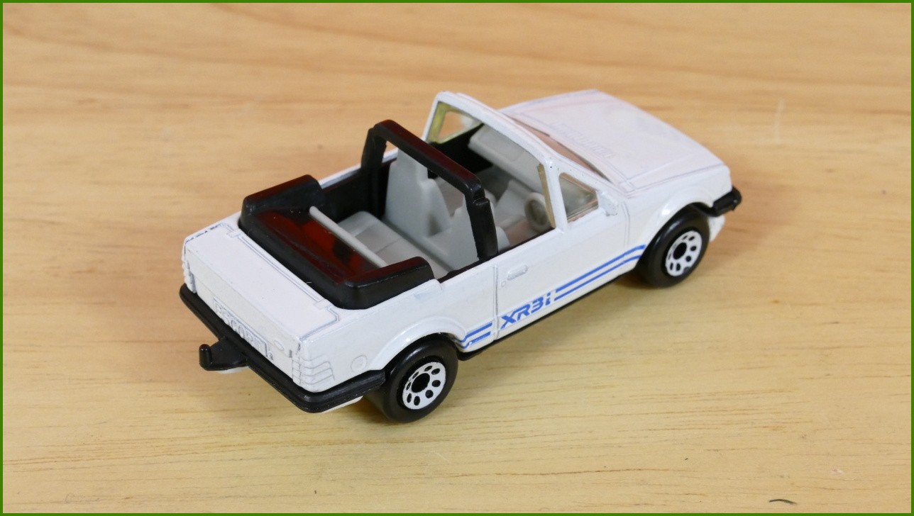 Autíčko Angličák Matchbox MB-37 - Ford Escort XR3i Cabriolet