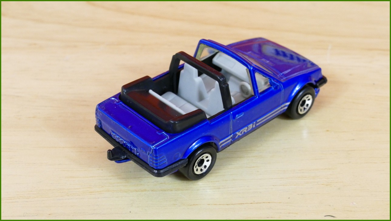 Autíčko Angličák Matchbox MB-37 - Ford Escort XR3i Cabriolet