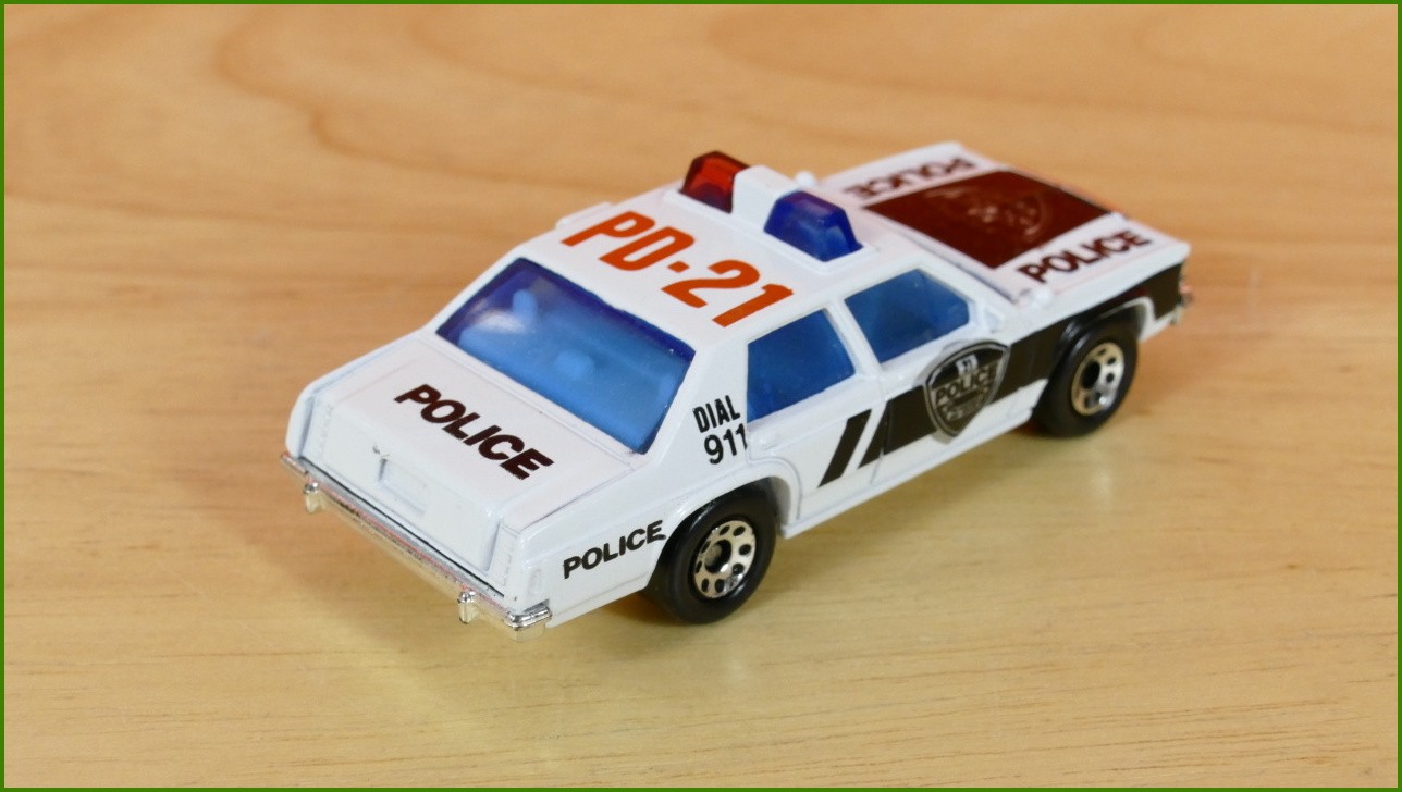 Autíčko Angličák Matchbox MB-51 - Ford LTD Police