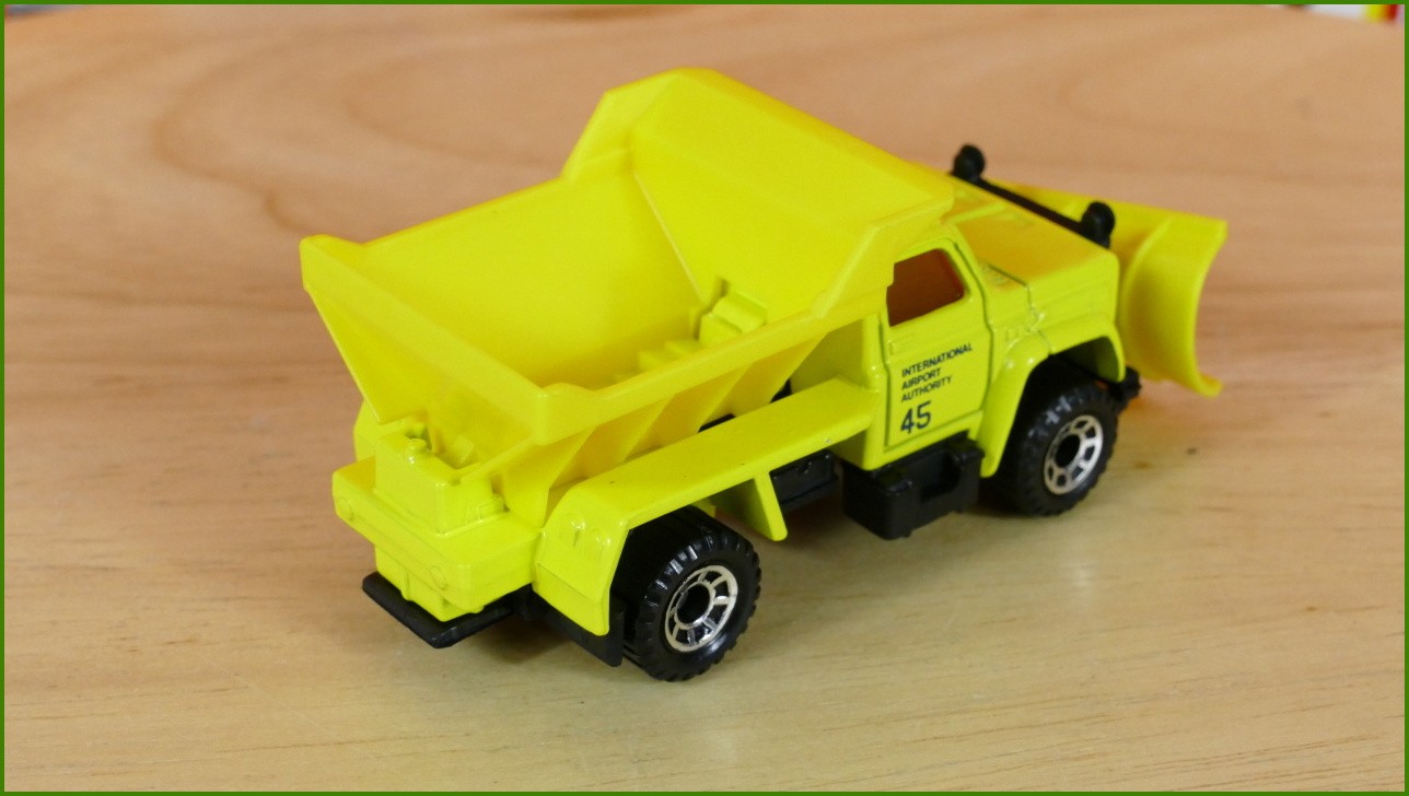 Anglilčák Matchbox Autíčko MB-69 - Snow Plough