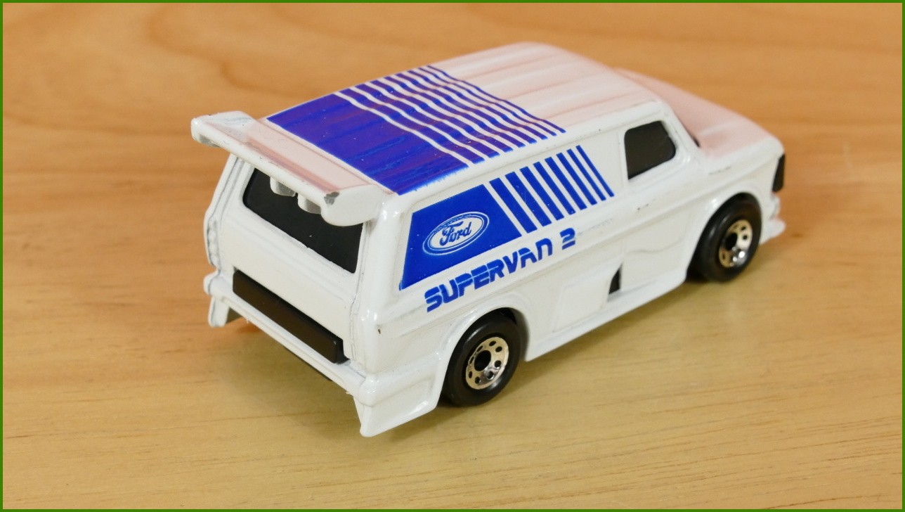 Anglilčák Matchbox Autíčko MB-72 - Ford Supervan