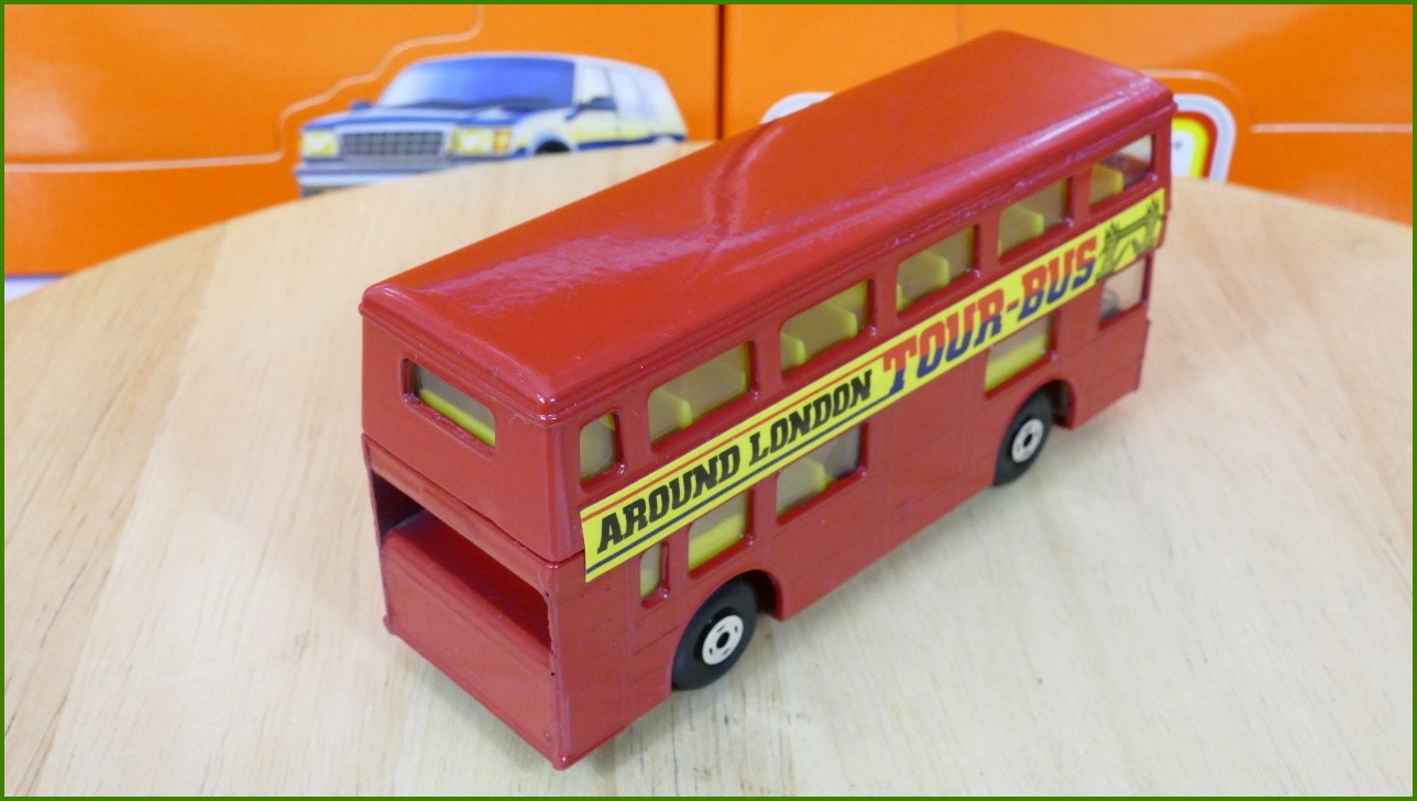Anglilčák Matchbox Autíčko K-15 - Superkings - Daimler Fleet Line London Bus