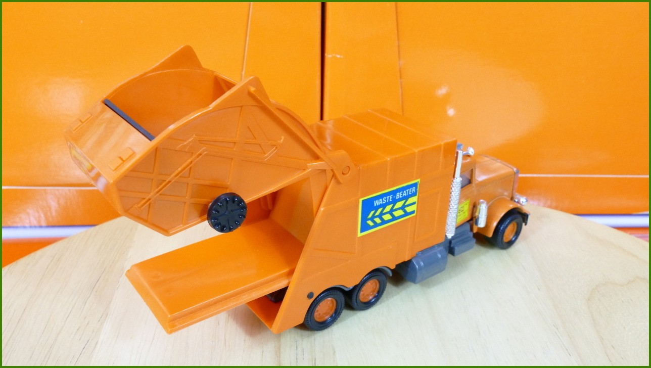 Anglilčák Matchbox Autíčko K-111 - Superkings - Refuse Truck