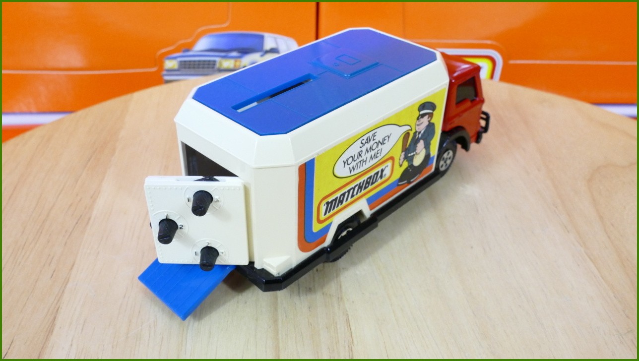 Anglilčák Matchbox Autíčko K-88 - Superkings - Money Box