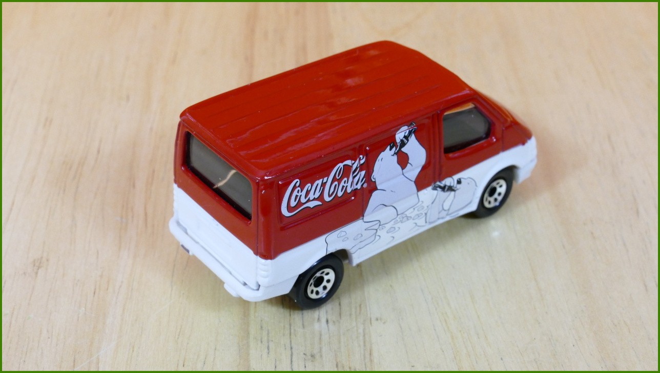 Matchbox Model Autíčka Coca-Cola No.6 - Ford Transit